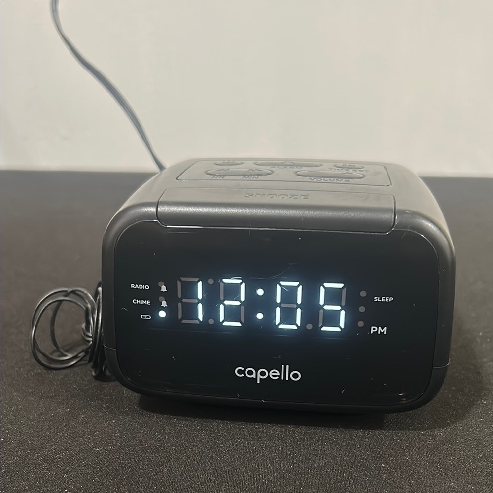 Black Digital Alarm Clock Radio